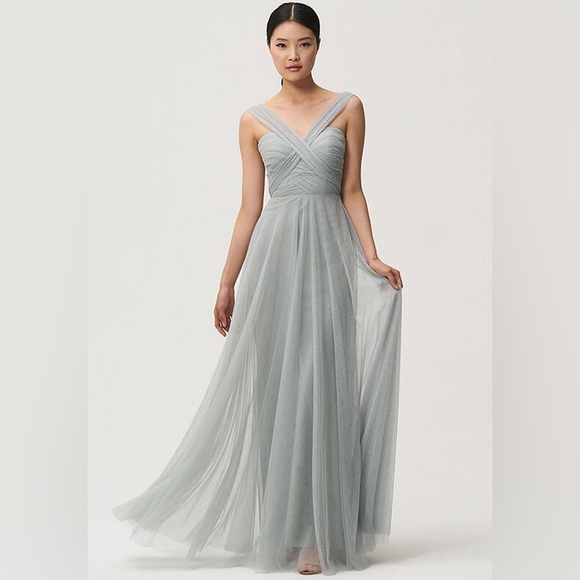 Jenny Yoo Dresses & Skirts - Jenny Yoo Julia Convertible Backless Bridesmaid Dress Light Gray Size 20 NWT